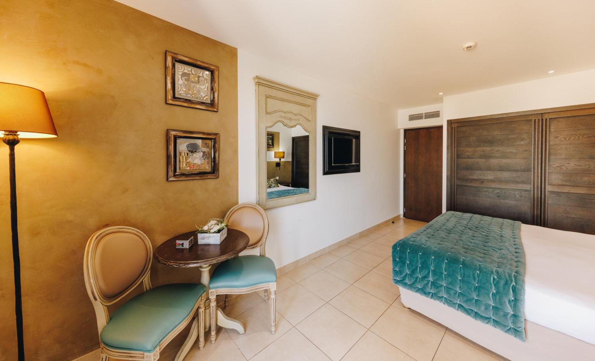 Hôtel Liberata&Spa L'Ile-Rousse (Corsica) Quarto foto